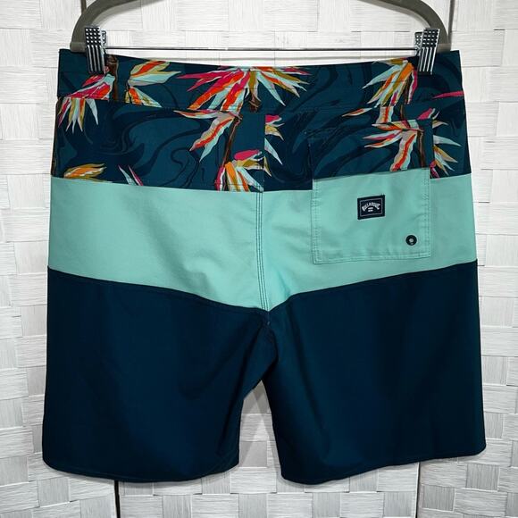 Billabong Mens Standard 4 Way Performance Stretch Tribong Pro Boardshort Size 32 - Picture 7 of 8